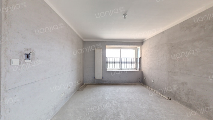 埃菲尔公馆二手房实景图