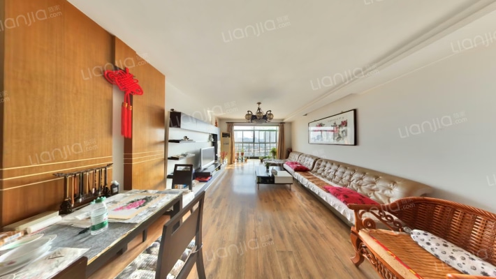 名仕达花园二手房实景图