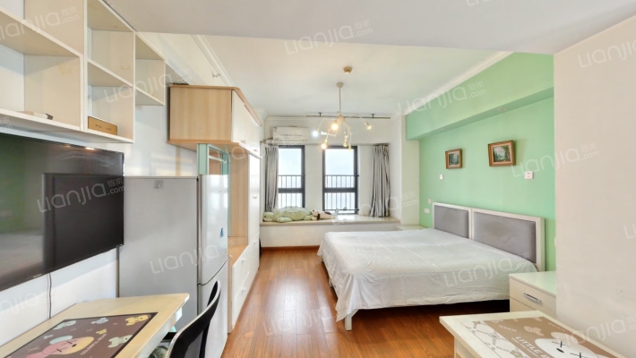 龙湖源著三期二手房实景图