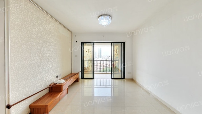 中澳滨河湾一二三期二手房实景图