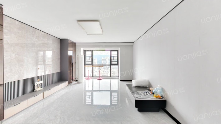 玛依拉山庄二手房实景图