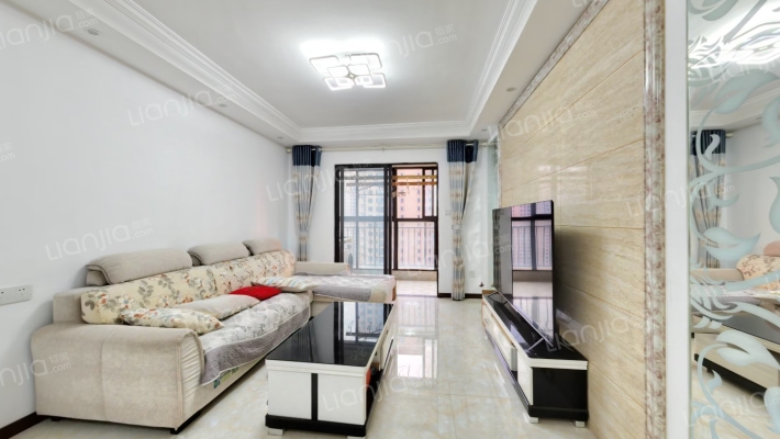 名湖豪庭二手房实景图