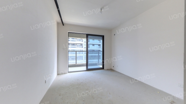 悦湖菁领汇二手房实景图