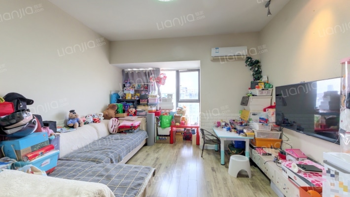 亚东国际公寓二手房实景图