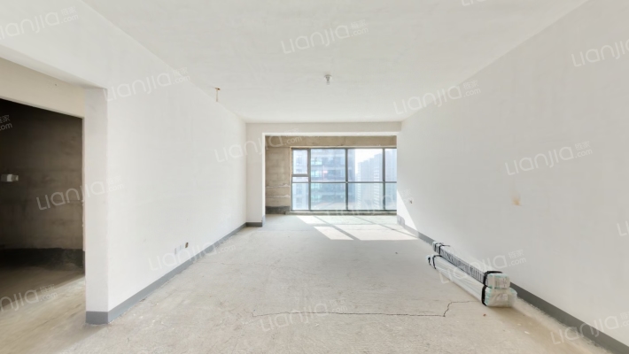 融创时代中心臻和园二手房实景图