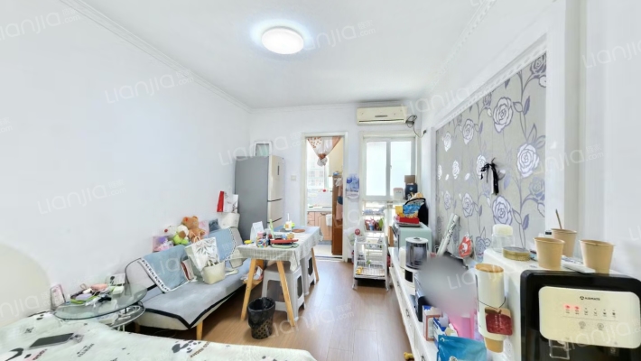 西铁南郊住宅小区二手房实景图
