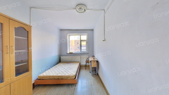 警苑小区二手房实景图