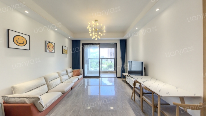 万科瑧湾府二手房实景图