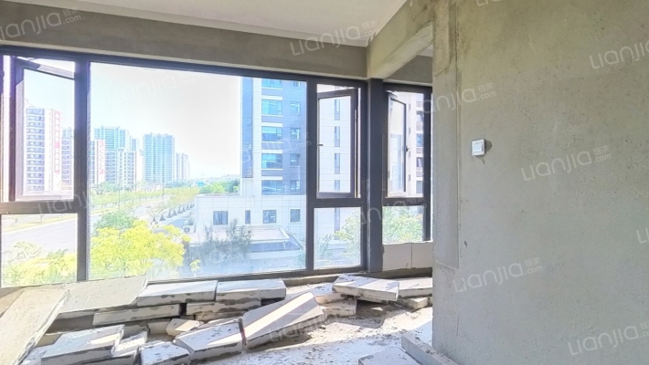 中南君启二手房实景图