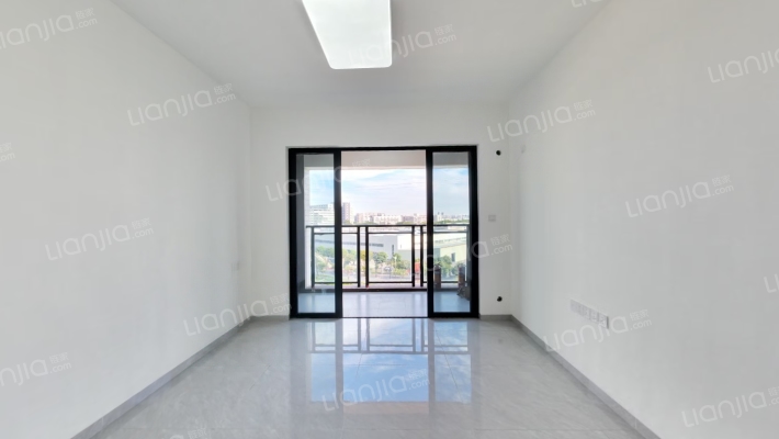 逸丰华庭二手房实景图