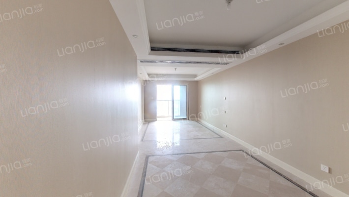 融创山湖院墅二手房实景图