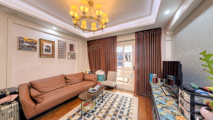 皇家首座东区二手房实景图