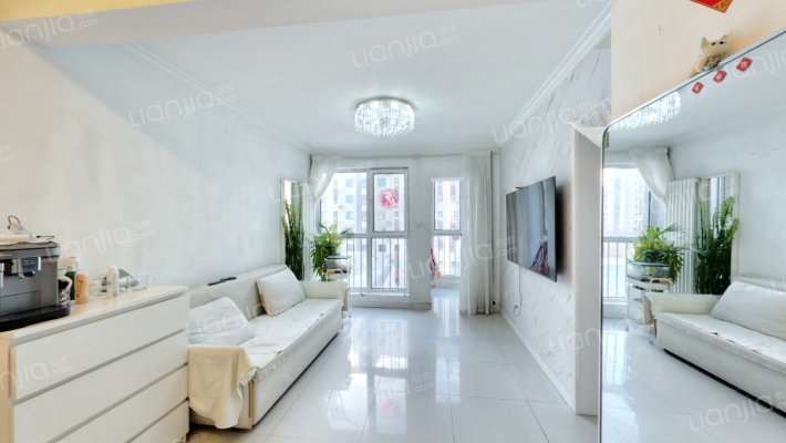 金盏嘉园C区二手房实景图