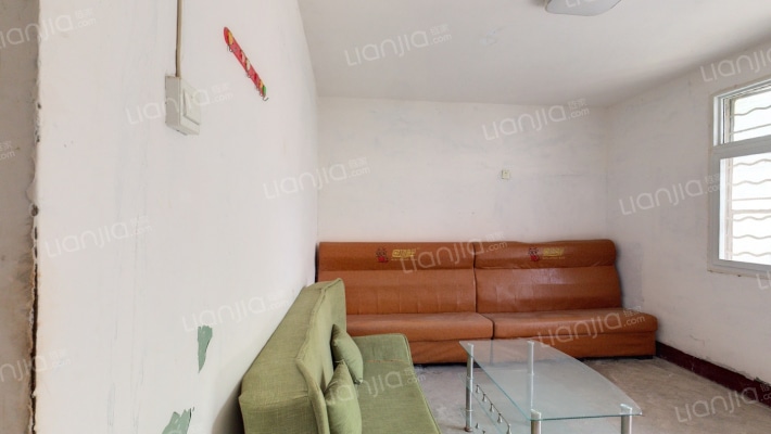 820家属院二手房实景图