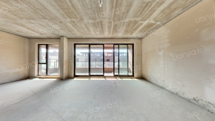 青岛小镇云台二手房实景图