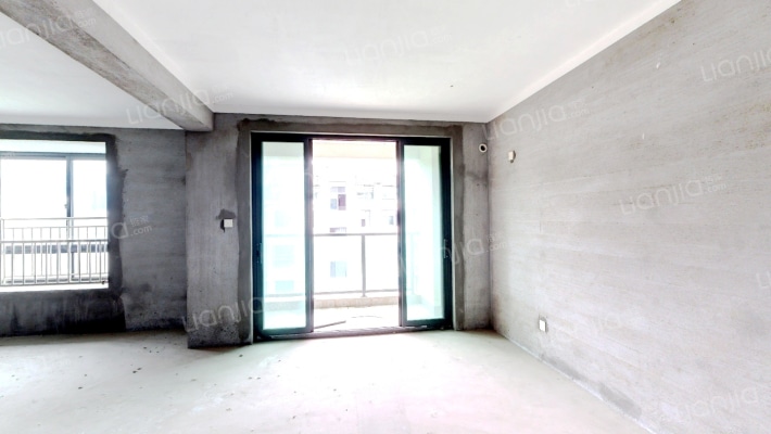 鸿港华庭二手房实景图