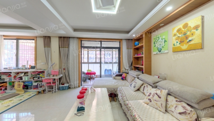 湖景名苑二手房实景图