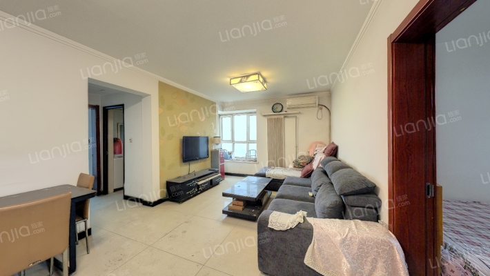 假日山水华庭二手房实景图