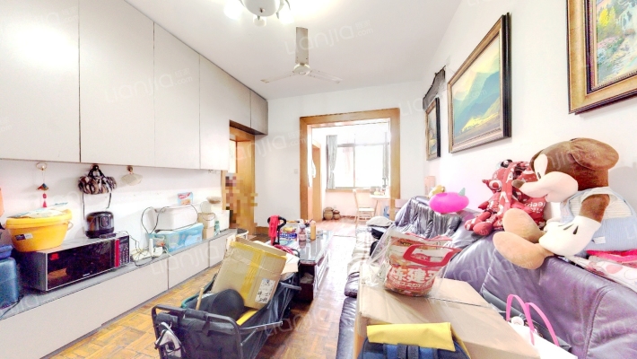 爵版街4号二手房实景图