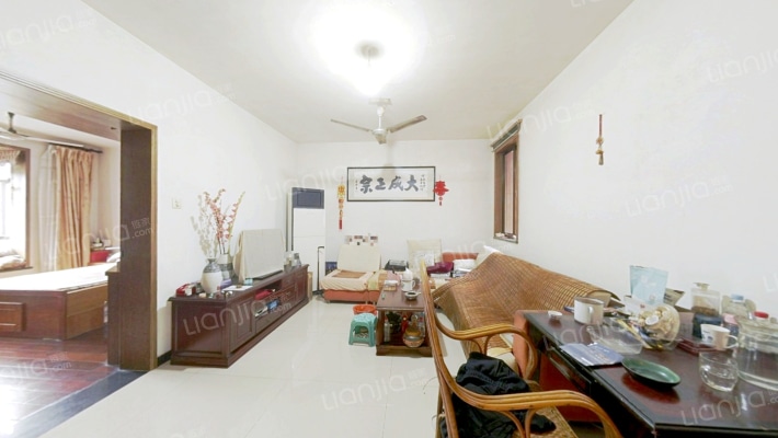 东湖山庄清水苑二手房实景图