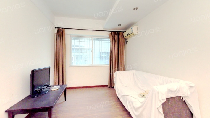 怡家假日酒店二手房实景图