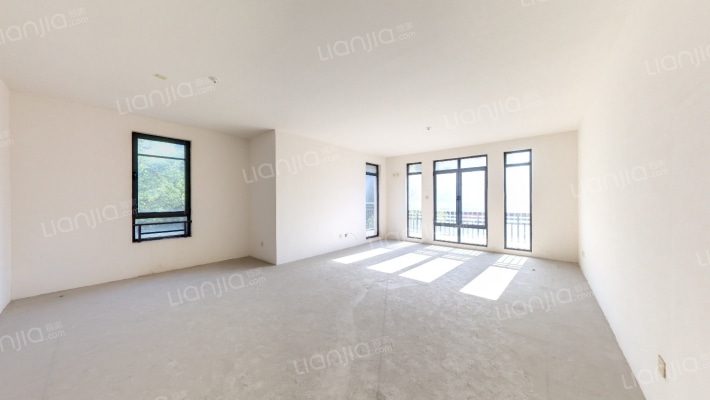 安亭新镇宾根花园(别墅)二手房实景图