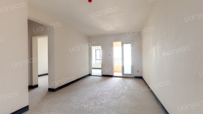 融创凡尔赛领馆四期二手房实景图