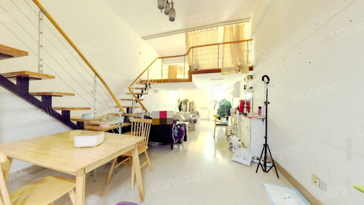 虹桥公寓二手房实景图