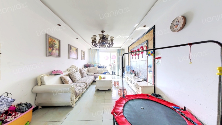 K2狮子城南区 3室1厅 南 北-客厅