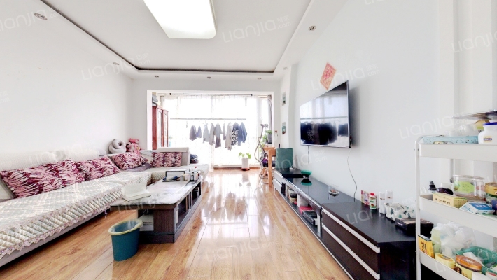 香槟水岸二手房实景图