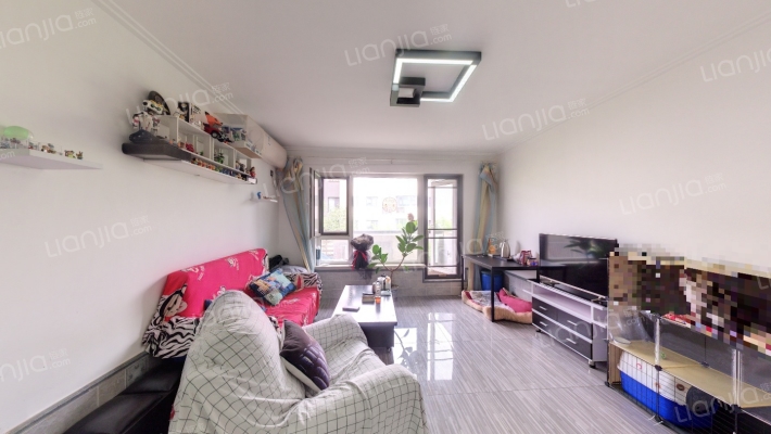 保利林语E区一期二手房实景图