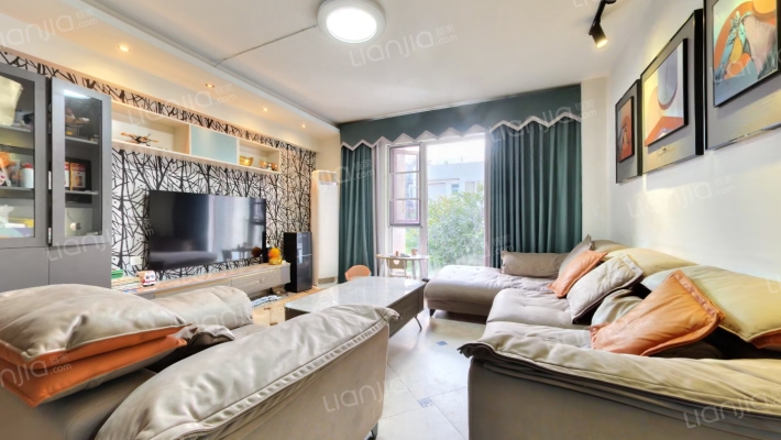 万科魅力之城二期二手房实景图