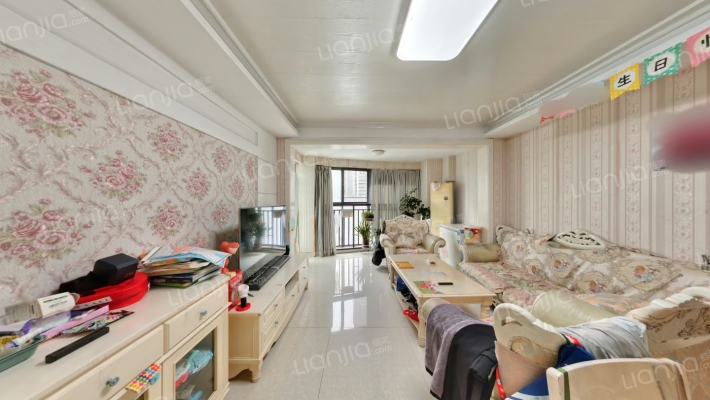 铂爵公馆二手房实景图