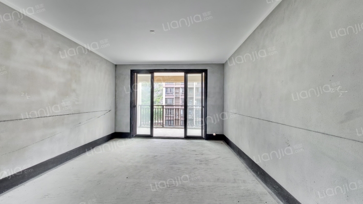 彰泰桃源居二手房实景图