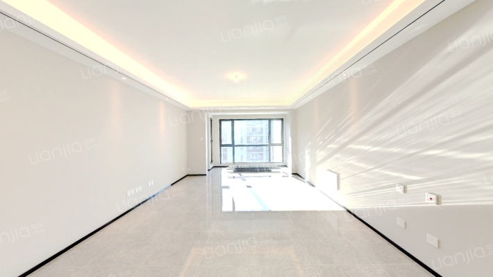 融创海逸长洲三四期二手房实景图