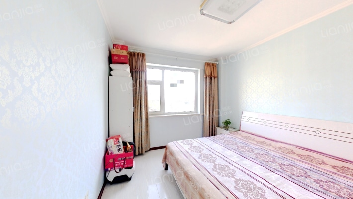 阳光华尔兹B区二手房实景图