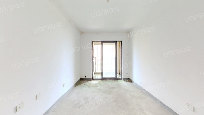 铂玥府二手房实景图