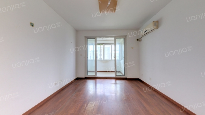 练祁佳城梧桐坊霍城路1777弄二手房实景图