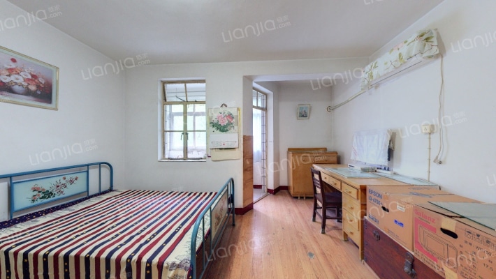 三牌楼大街二手房实景图