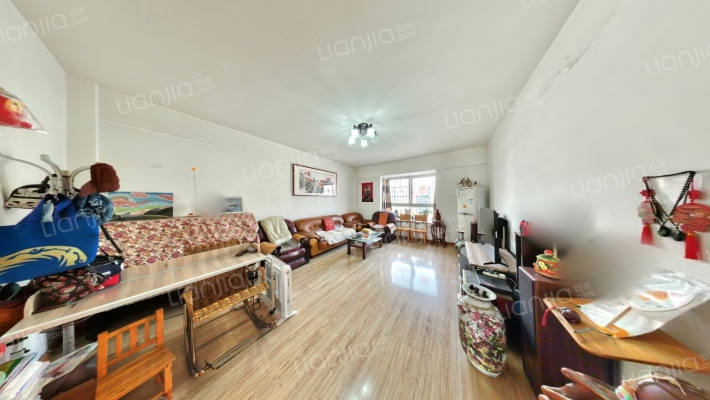 江郊庭院二手房实景图