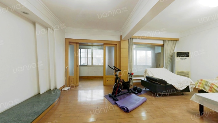 名仕园二手房实景图