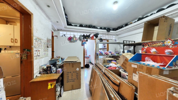 银星商场二手房实景图