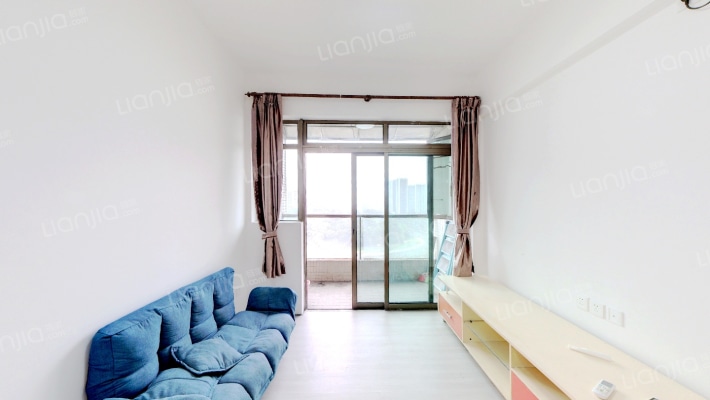 嘉仑台二手房实景图