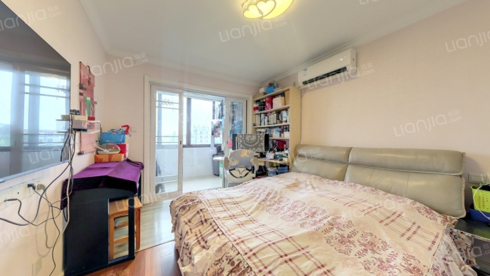 东大小区二手房实景图