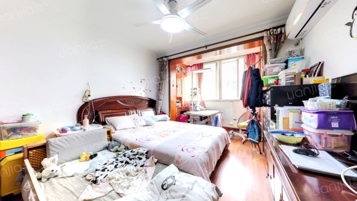 新汾小区二手房实景图