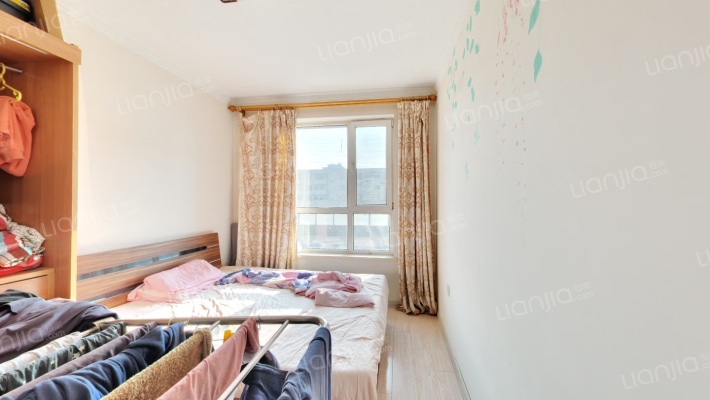 益格名邸二手房实景图