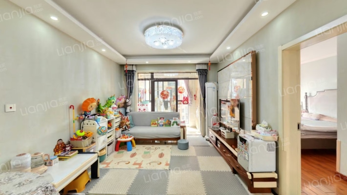 和昌中央城邦二手房实景图