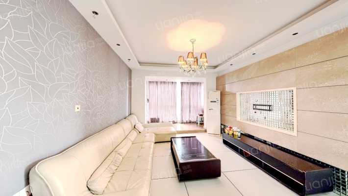 福晟钱隆御景二手房实景图