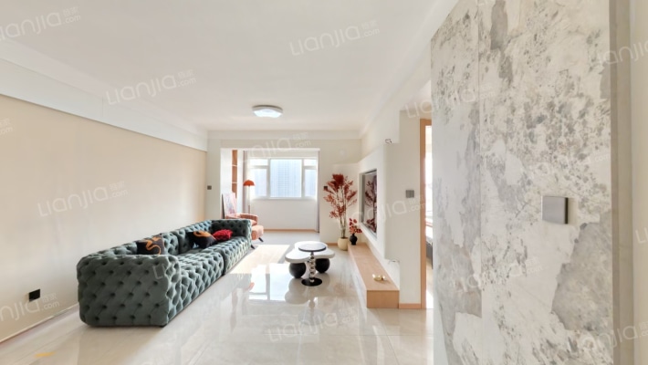 宝龙新天地二手房实景图