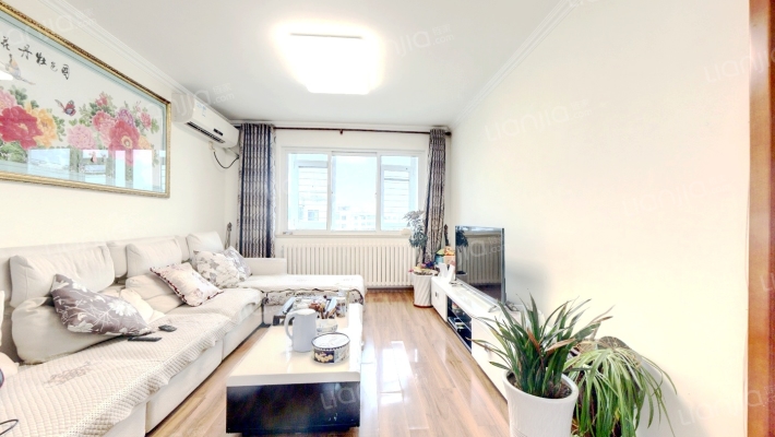 恒苑小区二手房实景图